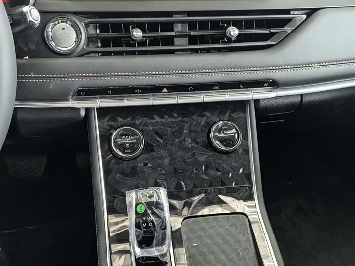 Chery Tiggo 8 2024 2024款 230TCI 自动新潮版 5座