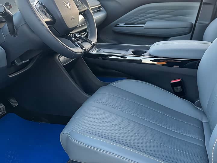 BAIC Arcfox T1 2025 2025款 425 PRO