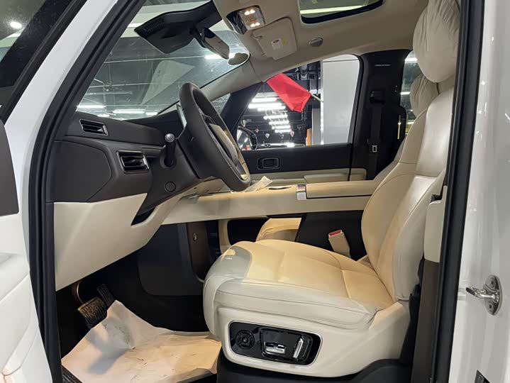 LiXiang Mega 2024 2024款 Ultra