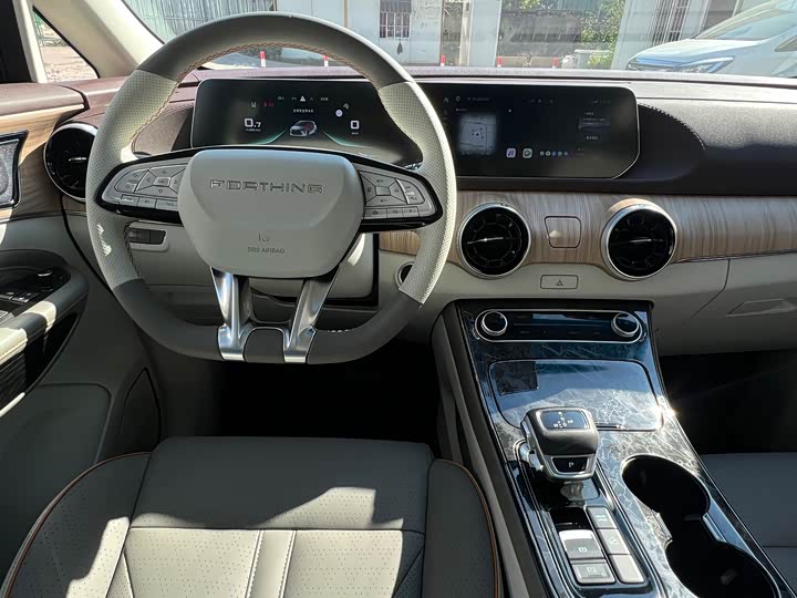 Dongfeng Forthing Yacht 2022 2022款 1.5T DCT逐浪版