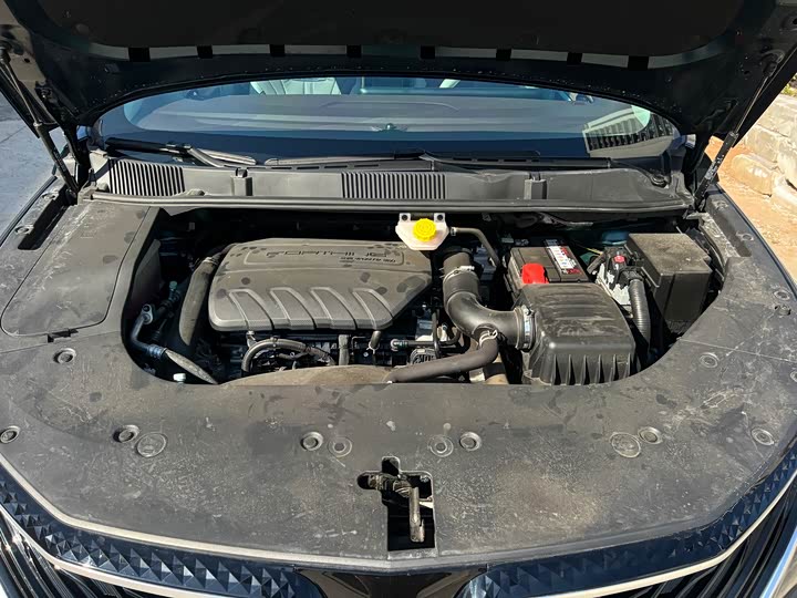 Dongfeng Forthing Yacht 2022 2022款 1.5T DCT逐浪版