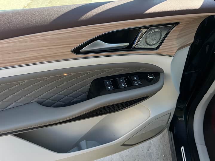 Dongfeng Forthing Yacht 2022 2022款 1.5T DCT逐浪版