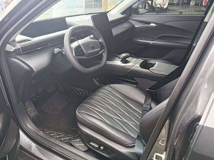 Changan Yida 2023 2023款 蓝鲸NE 1.5T GDI DCT尊贵型