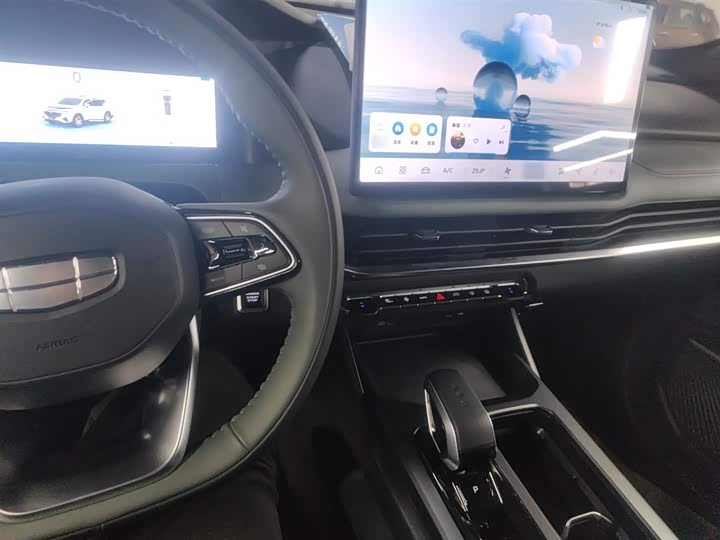 Geely Okavango L 2024 2024款 2.0T DCT尊贵型