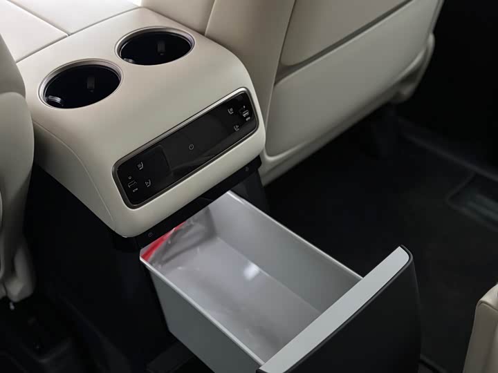 LiXiang Mega 2025 2025款 Home 家庭特别版