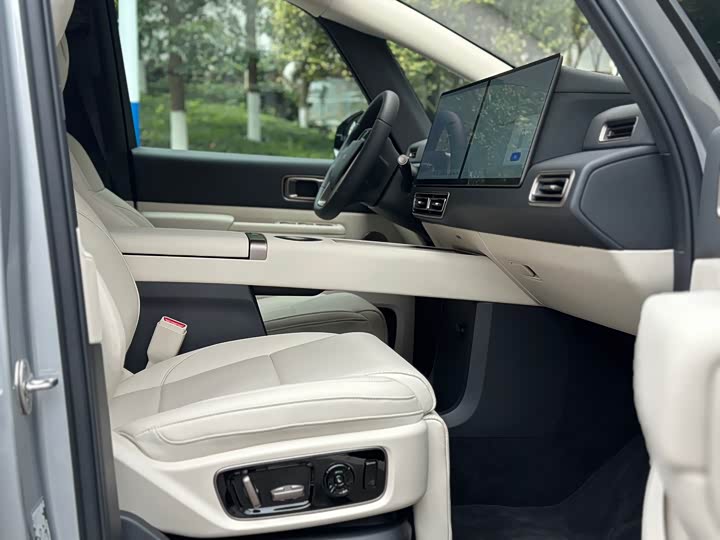 LiXiang Mega 2025 2025款 Home 家庭特别版