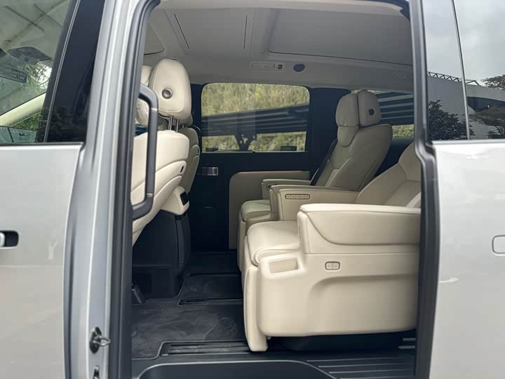 LiXiang Mega 2025 2025款 Home 家庭特别版