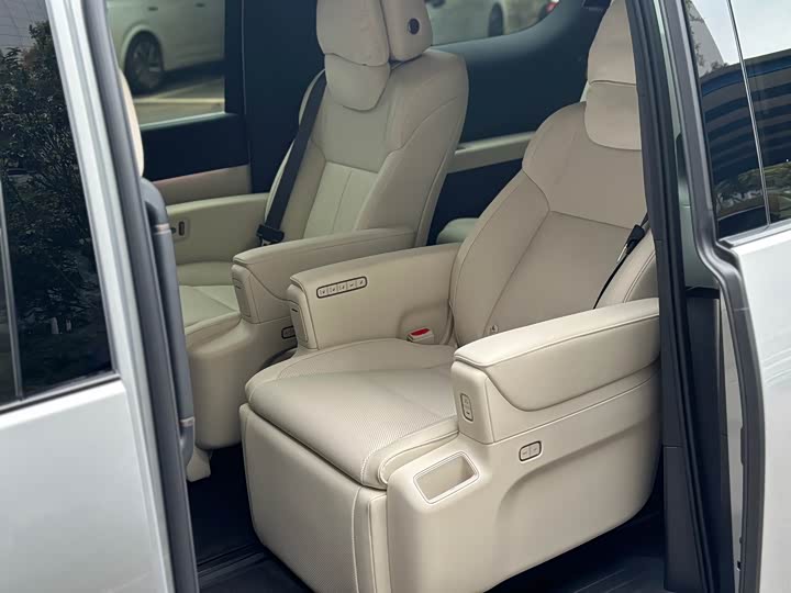 LiXiang Mega 2025 2025款 Home 家庭特别版