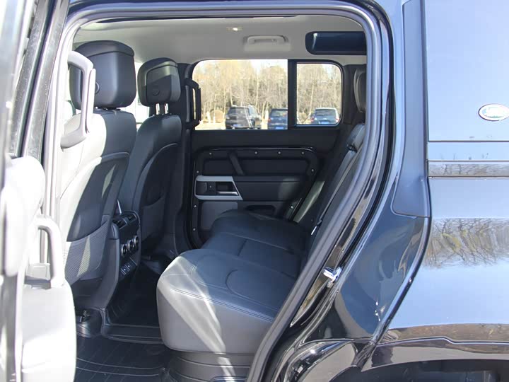 Land Rover Defender 2024 2024款 110 3.0T P400 XS