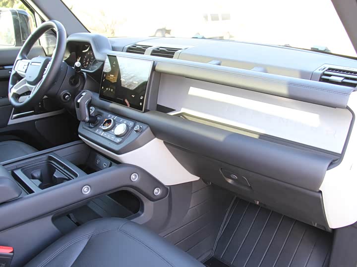 Land Rover Defender 2024 2024款 110 3.0T P400 XS