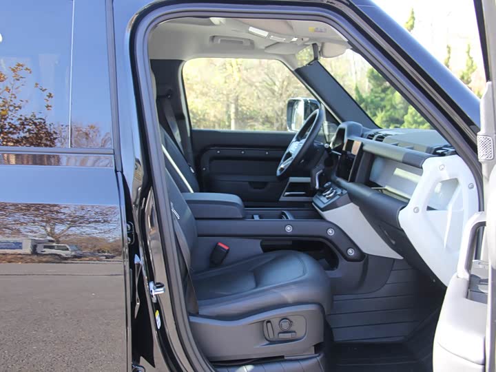 Land Rover Defender 2024 2024款 110 3.0T P400 XS