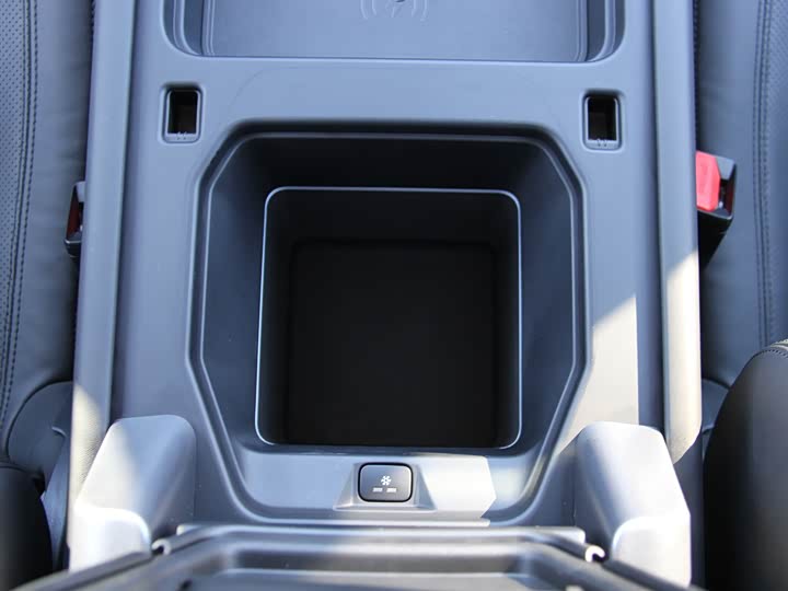 Land Rover Defender 2024 2024款 110 3.0T P400 XS