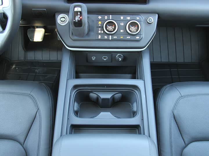 Land Rover Defender 2024 2024款 110 3.0T P400 XS
