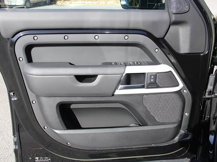 Land Rover Defender 2024 2024款 110 3.0T P400 XS