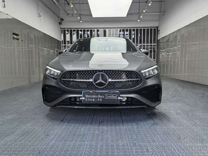 Mercedes-Benz A-Class 2025 2025款 A 200 L 时尚型