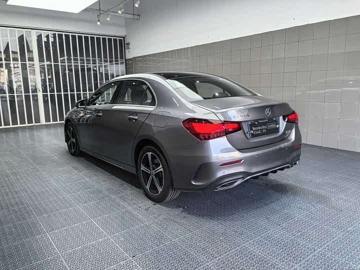 Mercedes-Benz A-Class 2025 2025款 A 200 L 时尚型
