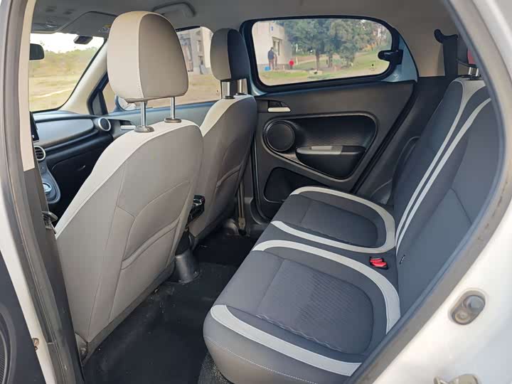 Ora Black Cat 2022 2022款 301km 基础型 三元锂