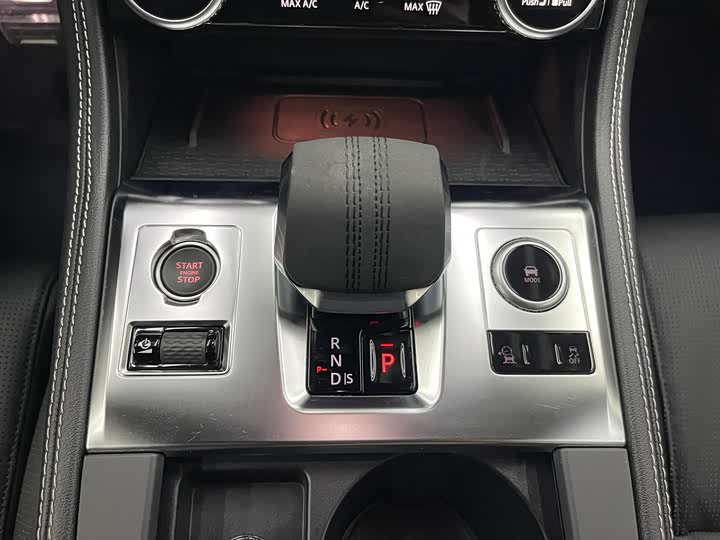 Jaguar F-Pace 2024 2024款 P250 R-Dynamic SE