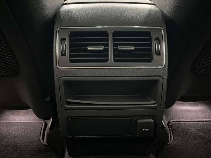 Jaguar F-Pace 2024 2024款 P250 R-Dynamic SE