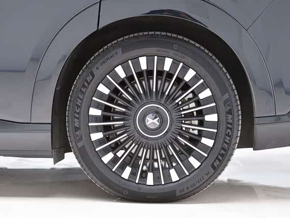 XPeng X9 2025 2025款 纯电 740超长续航 Max