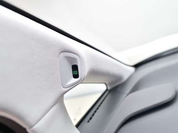 XPeng X9 2025 2025款 纯电 740超长续航 Max