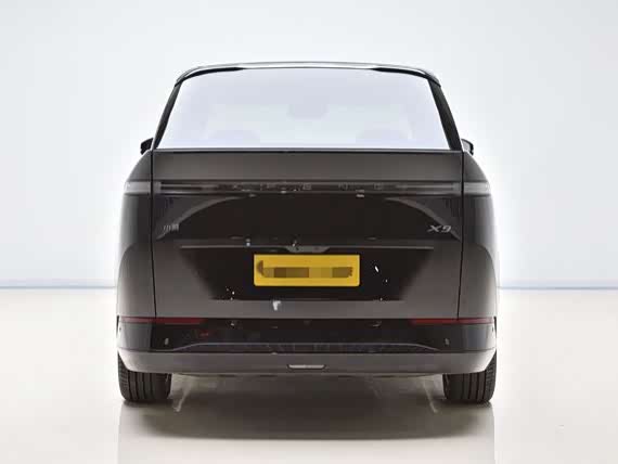 XPeng X9 2025 2025款 纯电 740超长续航 Max