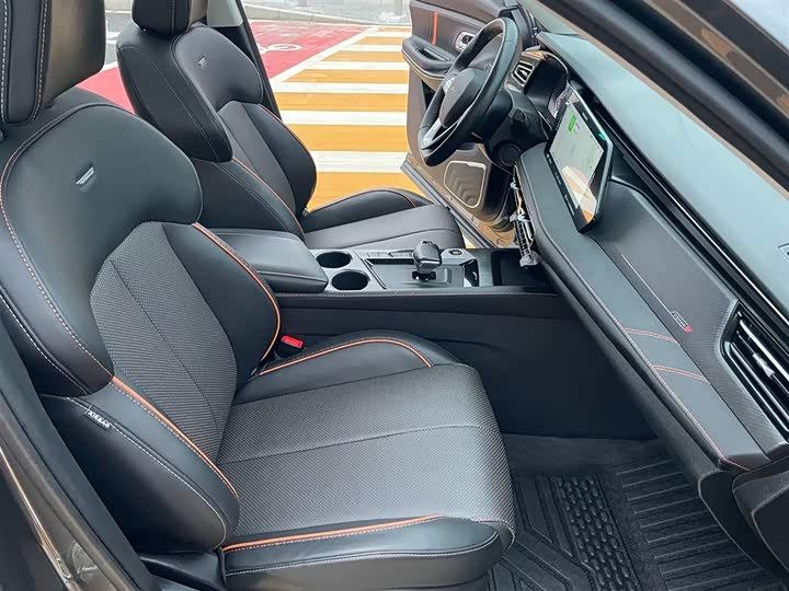 Changan Oshan X7 Plus 2022 2022款 1.5T 蓝鲸版自动尊贵型