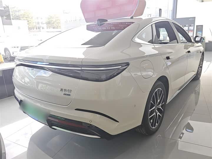 BYD Seal 07 DM-i Hybrid 2025 2025款 DM-i 1.5L 125km 豪华型