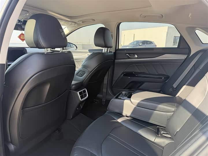 Kia K5 2021 2021款 380T GT-Line 旗舰版