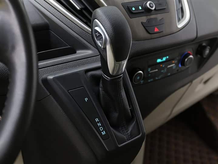 Ford Tourneo 2020 2020款 2.0T 自动精英版 国VI