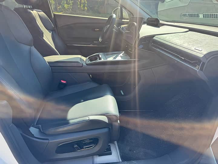 GAC Hyptec HT 2023 2023款 670 后驱特高压版