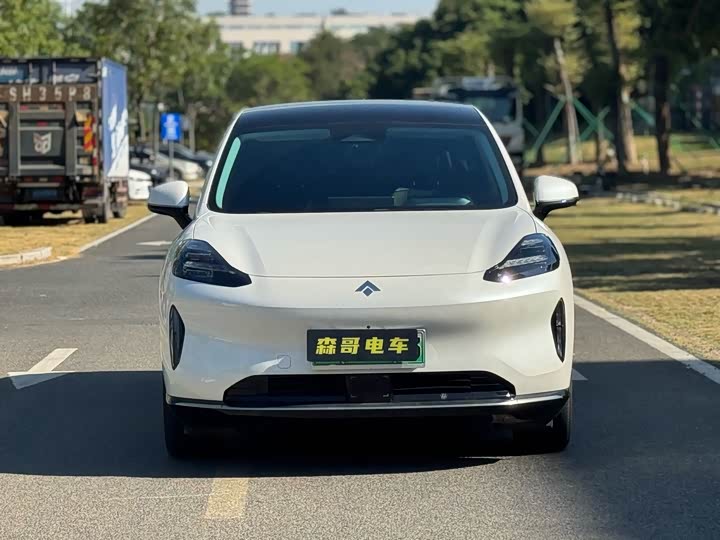 GAC Hyptec HT 2023 2023款 670 后驱特高压版