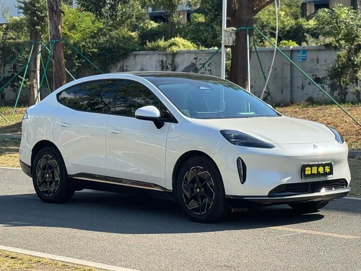 GAC Hyptec HT 2023 2023款 670 后驱特高压版