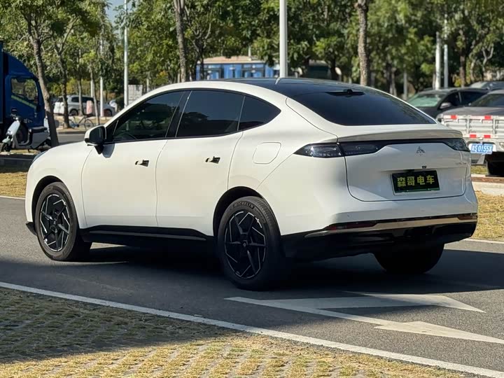 GAC Hyptec HT 2023 2023款 670 后驱特高压版