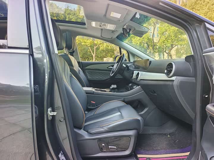 Dongfeng Forthing Yacht 2022 2022款 1.5T DCT逐浪版