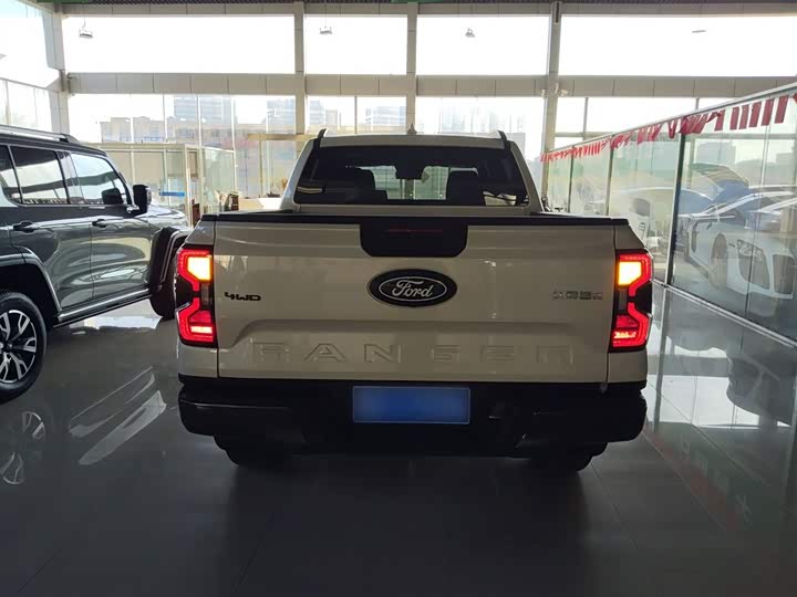 Ford Ranger 2023 2023款 野地四驱自动版 汽油