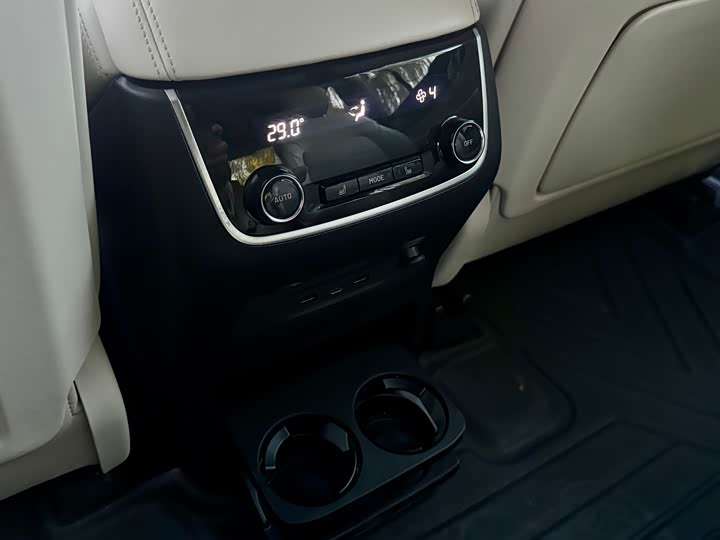 LiXiang One 2021 2021款 增程6座版