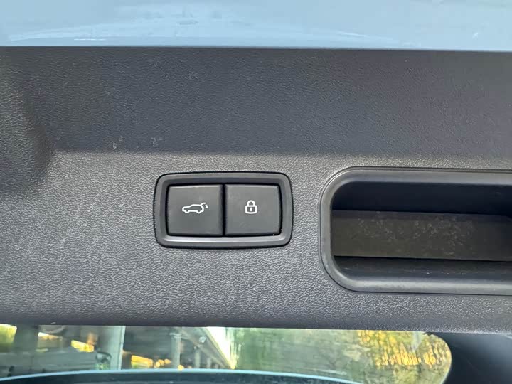 LiXiang One 2021 2021款 增程6座版