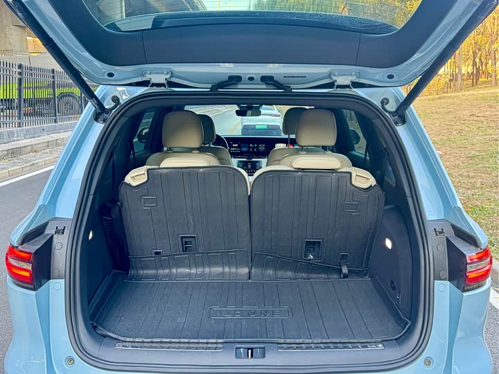 LiXiang One 2021 2021款 增程6座版