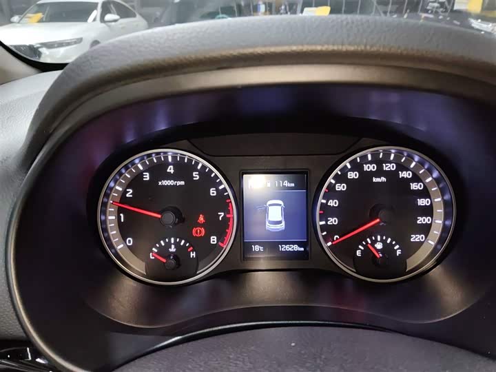 Kia KX1 2021 2021款 1.4L CVT趣享天窗款