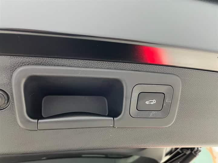 GAC Trumpchi GS8 2024 2024款 领航系列 2.0TGDI 四驱豪华智联版