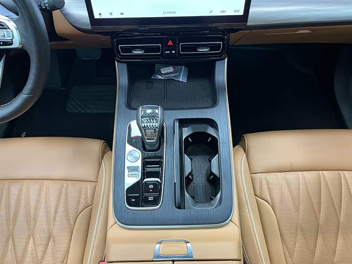 GAC Trumpchi GS8 2024 2024款 领航系列 2.0TGDI 四驱豪华智联版