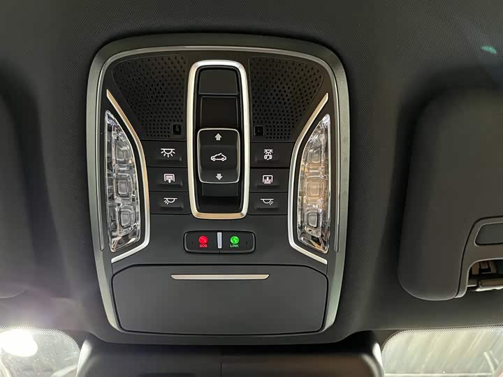 GAC Trumpchi GS8 2024 2024款 领航系列 2.0TGDI 四驱豪华智联版