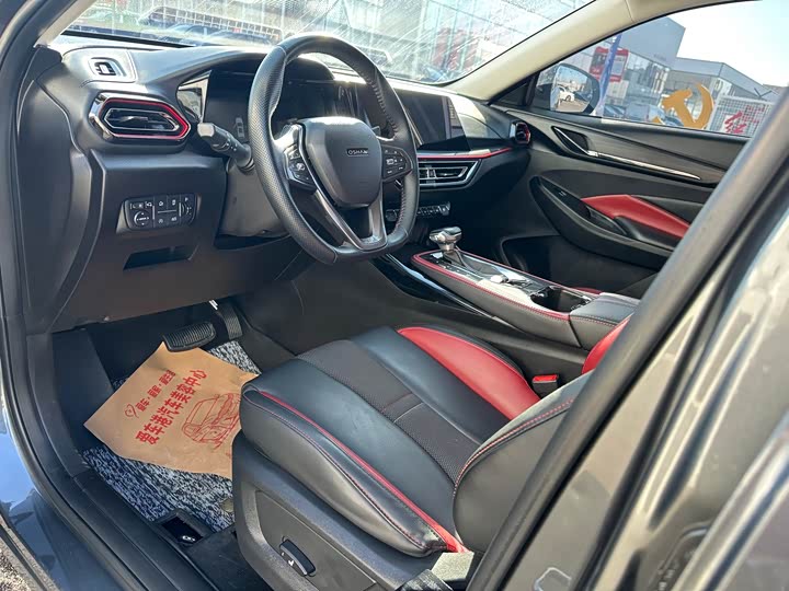 Changan Oshan X5 2022 2022款 运动版 1.5T DCT飓风音速