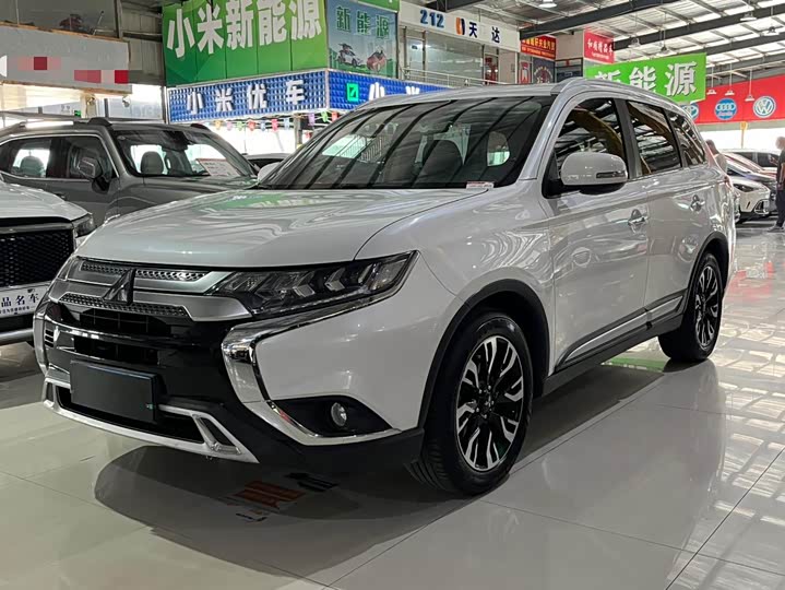Mitsubishi Outlander 2021 2021款 2.4L 四驱致享版 5座