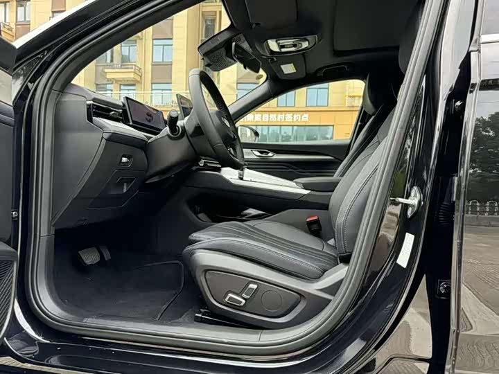 Geely Preface 2025 2025款 东方曜 1.5TD 惊鸿版