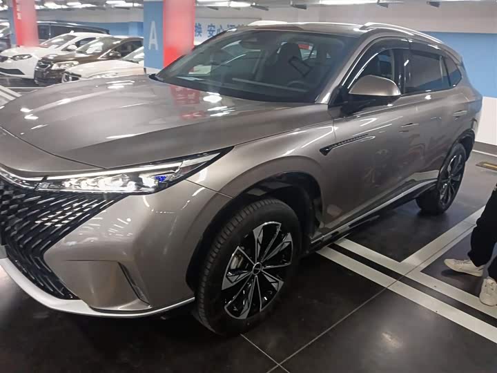 Roewe RX5 Hybrid 2023 2023款 eRX5 超混尊荣版
