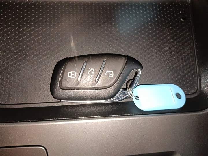 Roewe RX5 Hybrid 2023 2023款 eRX5 超混尊荣版