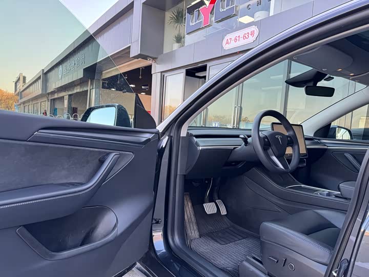 Tesla Model Y 2024 2024款 后轮驱动版