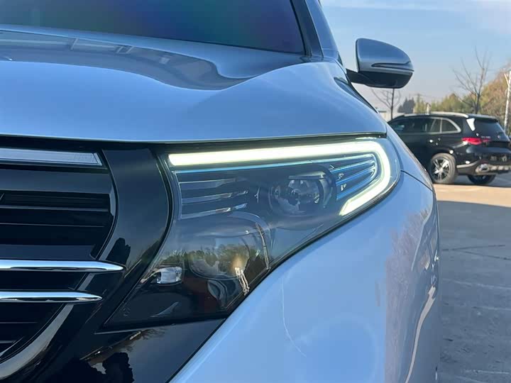 2022 Mercedes-Benz EQC